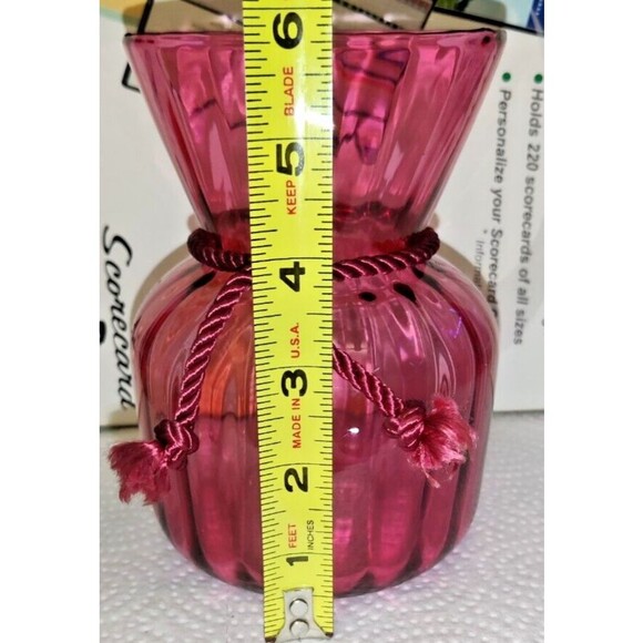 Vintage 1960s  PILGRIM "Cranberry" BLOWN-GLASS Vertical Rib Paneled Vase - Picture 9 of 11